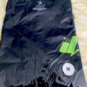 Jeffree Star shirt sleeve tee